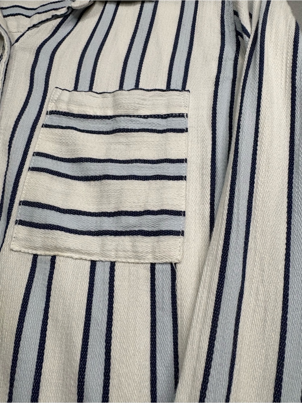 Liz Claiborne Striped Long-Sleeve Button down Shirt White/sky blue/Navy sz M - Picture 3 of 7